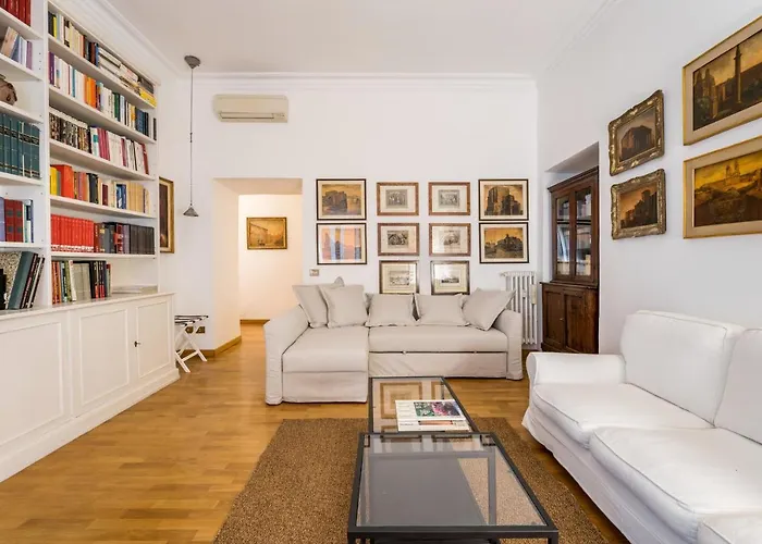 Maison Regola, Styilish In Campo De Fiori